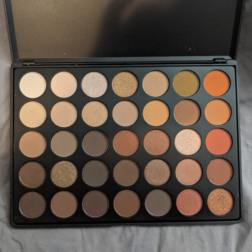 Three Morphe eyeshadow palettes bundle!!